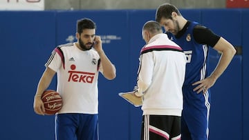 Facundo Campazzo, Pablo Laso y Andr&eacute;s Nocioni en la temporada 2014-15.