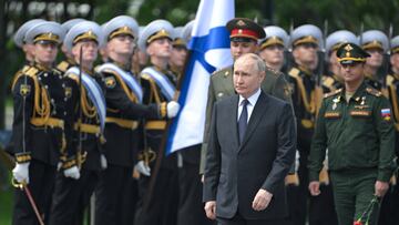 Russian President Vladimir Putin attends a wreath-laying ceremony marking the anniversary of the Nazi German invasion into Soviet Union in World War Two, on the Remembrance and Sorrow Day at the Tomb of the Unknown Soldier by the Kremlin wall in Moscow, Russia June 22, 2024. Sputnik/Sergey Guneev/Pool via REUTERS ATTENTION EDITORS - THIS IMAGE WAS PROVIDED BY A THIRD PARTY.