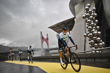 El líder del Movistar Team, Enric Mas durante la presentación del Tour de Francia 2023.