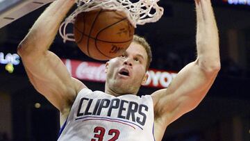 Blake Griffin realiza un mate.