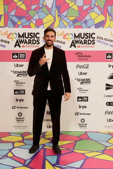 Uri Mora, posando en el photocall de Los40 Music Awards.