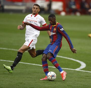 ¡¡MARCA DEMBÉLÉ!! ¡Balón filtrado de Messi en profudidad buscando al francés, este se va en velocidad hacia la portería y bate a Bono con un tiro raso y cruzado!