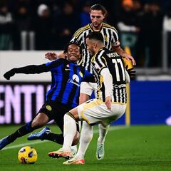 Defensa a Cuadrado tras los silbidos “inapropiados y estúpidos”