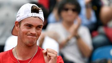 Germany&#039;s Maximilian Marterer clenches his fist as he plays against Argentina&#039;s Diego Sebastian Schwartzman, during their round of sixteen match of the ATP Tennis Open in Munich, on May 3, 2018.   / AFP PHOTO / dpa / Angelika Warmuth / Germany OUT