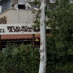 Se produce un incendio en el famoso Mesón Txistu de Madrid a la hora de comer