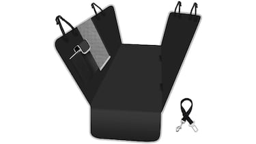 El cubreasientos de coche para perros para viajar más cómodo en verano