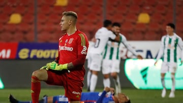 ¡Papelón azul!: la U cae por goleada en su peor partido del año