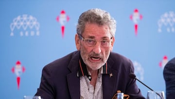 Carlos Mouriño comparece en una rueda de prensa en A Sede.