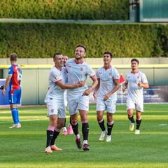 Rakitic da luz a un Sevilla que no arranca