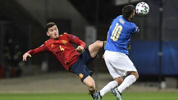 MARIBOR, SLOVENIA - MARCH 27: Hugo Guillamon of Spain and Patrick Cutrone of Italy  during the 2021 UEFA European Under-21 Championship Group B match between Spain and Italy at Stadion Ljudski vrt on March 27, 2021 in Maribor, Slovenia. Sporting stadiums 