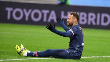 Paris Saint-Germain&#039;s Brazilian forward Neymar reacts as he sits on the pitch during the French L1 football match between Olympique de Marseille and Paris Saint-Germain at the Velodrome Stadium in Marseille, southern France on February 7, 2021. (Phot