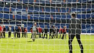 Miembros de la Comisión de Evaluación del COI visitaron el Santiago Bernabéu.