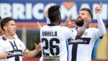 Nocerino celebra el gol del triunfo para Parma.