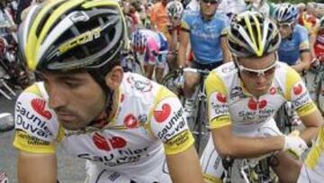 <strong>DEFIENDEN SU INOCENCIA.</strong> Los corredores del Saunier Duval, a excepción de Riccó y Piepoli, defienden su honradez ante la sombra del dopaje.
