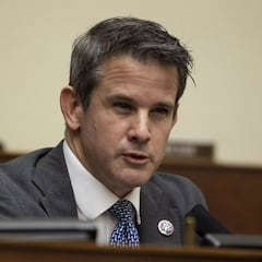 Nancy Pelosi nombra a Kinzinger para el comité selecto del asalto al Capitolio