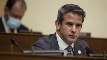 Nancy Pelosi, presidenta de la C&aacute;mara de Representantes, ha nombrado al republicano Adam Kinzinger como parte del comit&eacute; que investigar&aacute; el asalto al Capitolio.