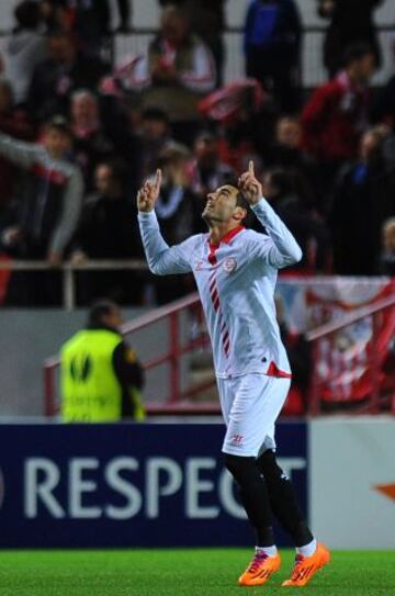 Sevilla-Maribor. 1-0. Reyes celebra el primer tanto.