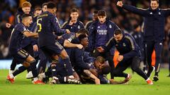 Soccer Football - Champions League - Quarter Final - Second Leg - Manchester City v Real Madrid - Etihad Stadium, Manchester, Britain - April 17, 2024 Real Madrid players celebrate winning the penalty shootout REUTERS/Carl Recine