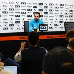 Baraja se olvida del mercado: “Me cansa tener que estar defendiendo continuamente a mi plantilla”