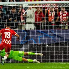 El Girona se pega el tiro en la ruleta rusa