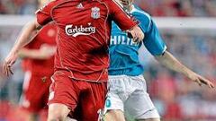 Benítez ofrece un trueque: Xabi Alonso por De la Red