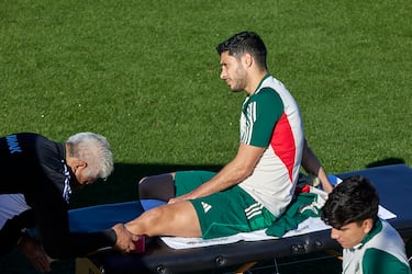Raúl Jiménez ya se entrena a las órdenes del ‘Tata’ Martino