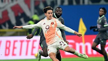 Soccer Football - Serie A - AC Milan v AS Roma - San Siro, Milan, Italy - December 29, 2024 AS Roma's Paulo Dybala in action REUTERS/Daniele Mascolo
