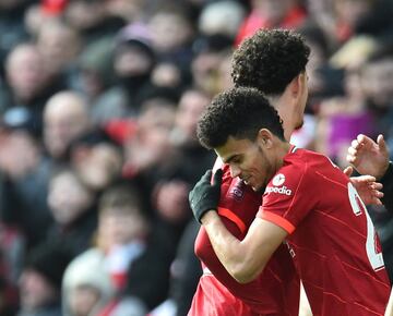 El extremo colombiano disputó 32 minutos en la victoria 3-1 de Liverpool ante Cardiff City por la FA Cup. El guajiro realizó una asistencia.