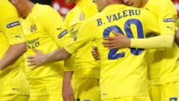 <b>ALEGRÍA. </b>El Villarreal dio un paso de gigante hacia cuartos.