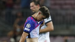 Soccer Football - Champions League - Group E - FC Barcelona vs Bayern Munich - Camp Nou, Barcelona, Spain - September 14, 2021 FC Barcelona&#039;s Gavi looks dejected after the match REUTERS/Albert Gea