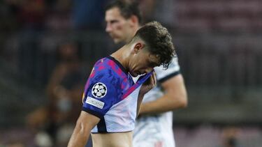 Soccer Football - Champions League - Group E - FC Barcelona vs Bayern Munich - Camp Nou, Barcelona, Spain - September 14, 2021 FC Barcelona's Gavi looks dejected after the match REUTERS/Albert Gea