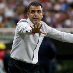 Ricardo Cadena está a una firma de ser el nuevo Técnico de la Sub-23