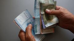 Bonos diciembre 2023: consulta con tu RUT si recibes el Ingreso Mínimo Garantizado, PGU y otros beneficios, hoy 12 de diciembre