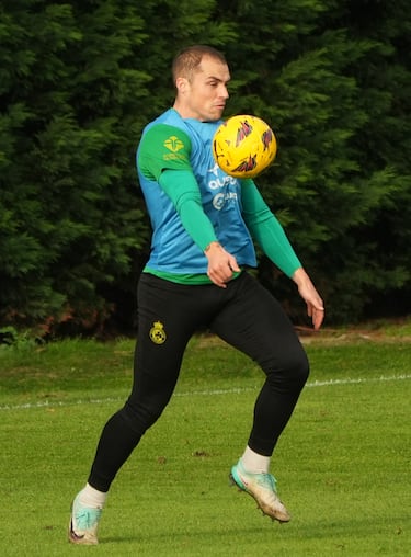Alineación posible del Racing contra el Oviedo en El Sardinero