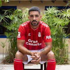 Álex Suárez: “La bienvenida de Muriqi me puso los pelos de punta”