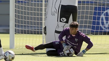 Javi Díaz pone fin a su estancia en el Tenerife