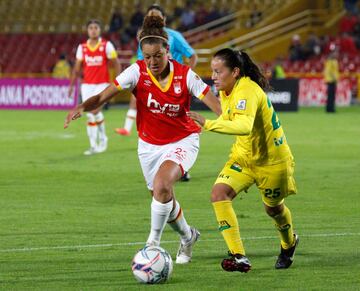 Las Leonas golearon ante 10.000 aficionados que llegaron a El Campín.