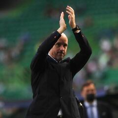 Ten Hag responde al interés del Barcelona