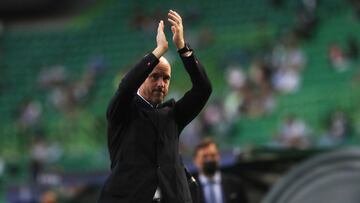 Ten Hag responde al interés del Barcelona