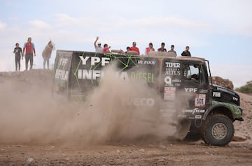 Undécima etapa entre Belén, Fiambalá y Chilecito. El piloto argentino Federico Villagra con Iveco.