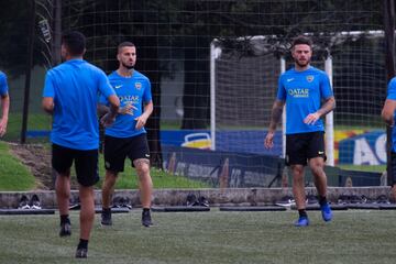 El equipo argentino hizo un trabajo regenerativo en la cancha principal de la Federación Colombia de Fútbol. Villa y Fabra, los dos colombianos presentes. 