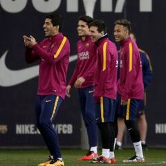 Suárez: "Neymar se ríe aunque le peguen en los entrenamientos"