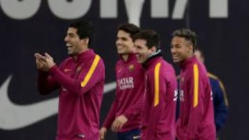 Suárez: "Neymar se ríe aunque le peguen en los entrenamientos"