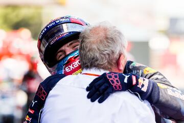 "Nos llamaron criminales por poner a Verstappen, un joven de 17 años, en un F1... ahora somos héroes".