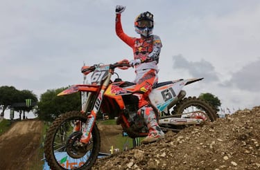 Jorge Prado impresiona: gana en Francia y presiona al líder