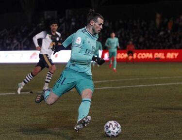 Bale fades further into oblivion