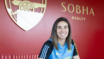 Mariona, en la firma con el Arsenal.