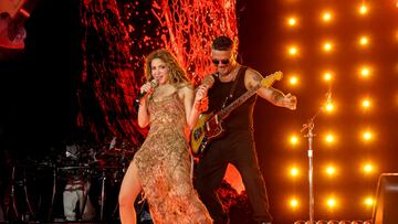 MIAMI GARDENS, FLORIDA - JUNE 06: Shakira and Alejandro Sanz perform onstage during Shakira: Las Mujeres Ya No Lloran World Tour - Miami at Hard Rock Stadium on June 06, 2025 in Miami Gardens, Florida. (Photo by Kevin Mazur/Getty Images for Live Nation)