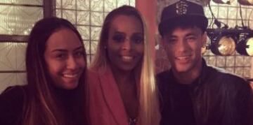 Neymar, siempre activo en las redes sociales  