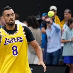 Kyrgios rinde homenaje a Kobe Bryant en su partido ante Nadal
